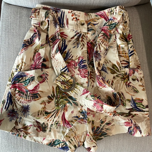 Chufy Luca Abstract Paperbag Shorts - Picture 7 of 7